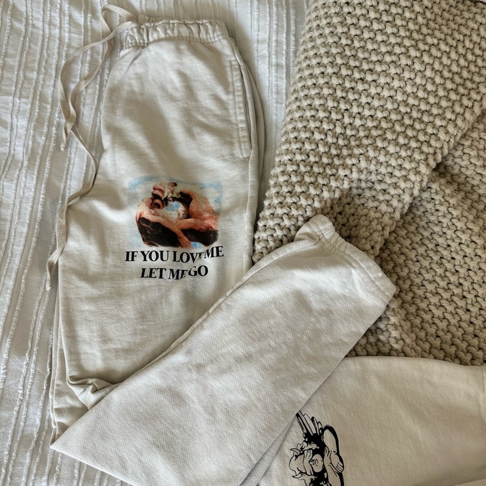 Boys lie sweats